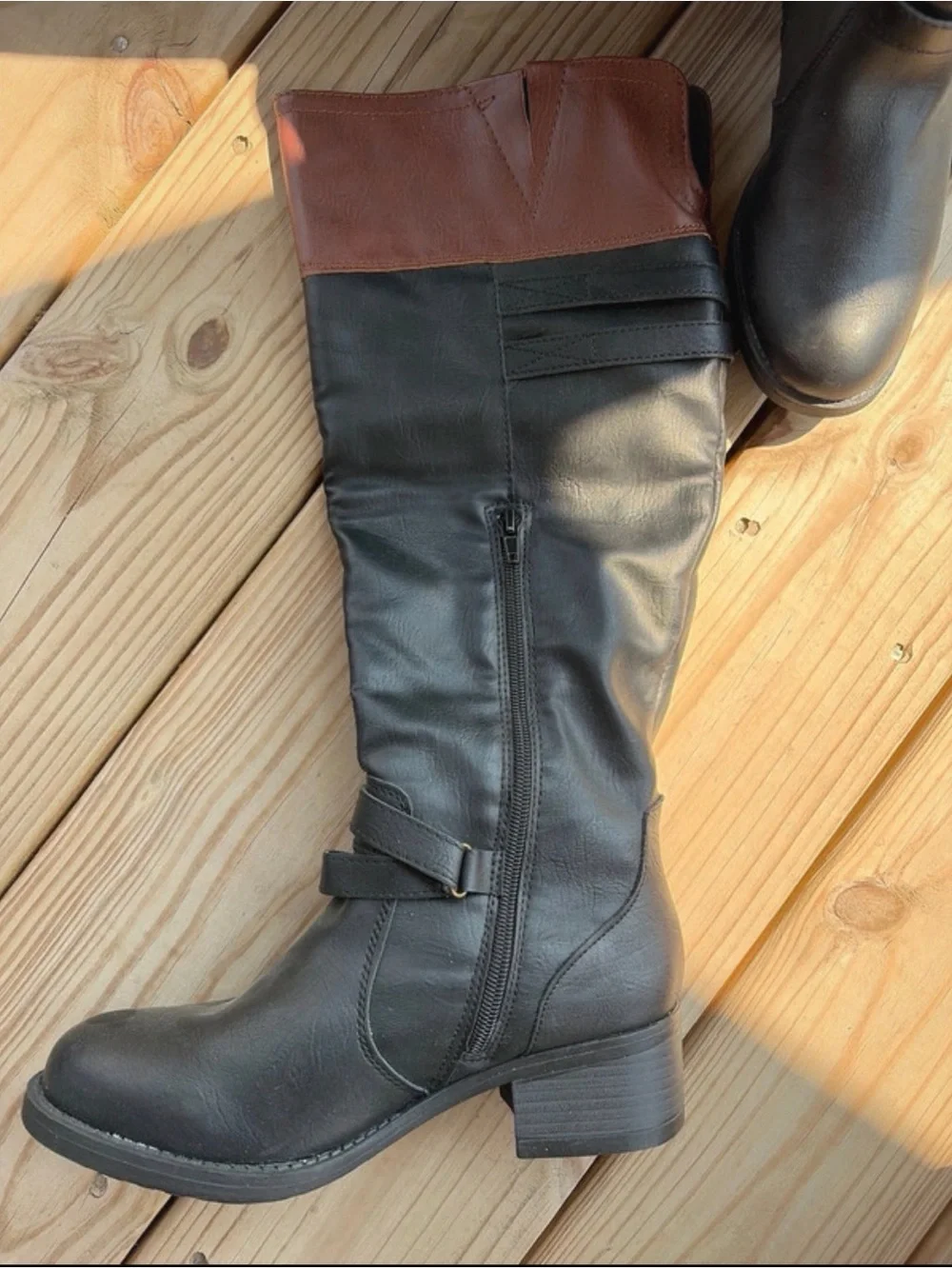 Kohl's Black and Brown Boots